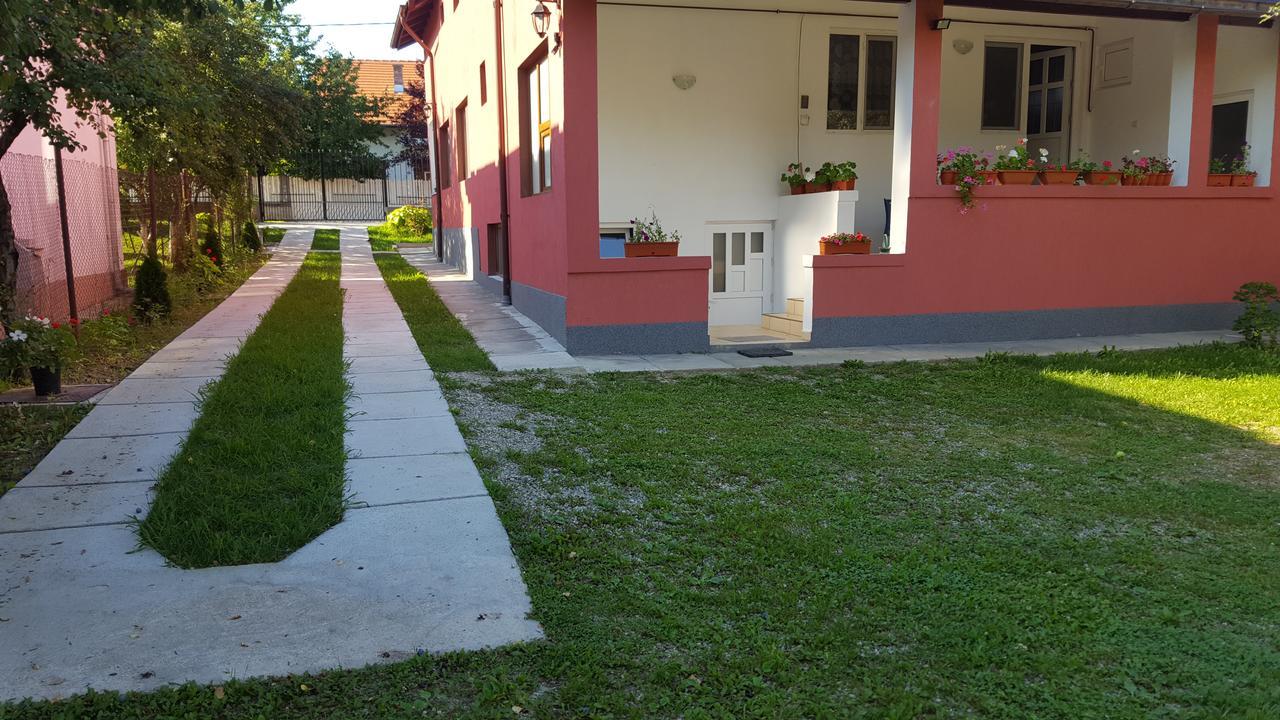 Vila Alex Calimanesti Exterior photo